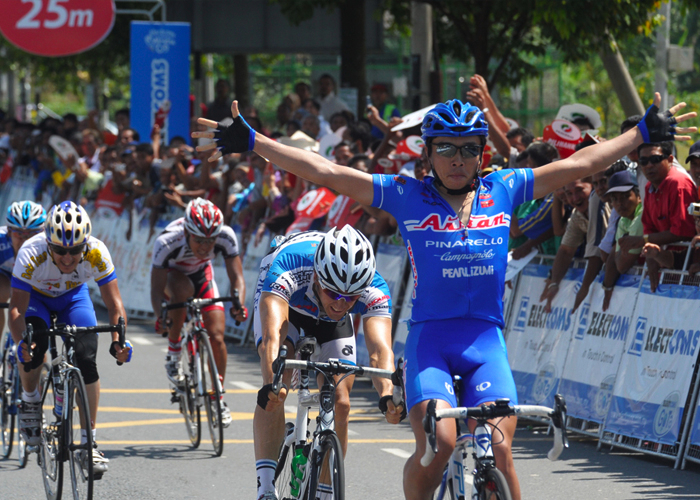 スプリント勝利を飾った西谷泰治（愛三工業レーシングチーム）