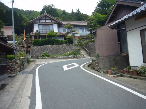 日貫から、また登る