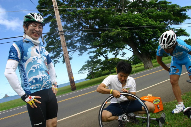 パンクも問題なし。楽チンツアーは助かります。スタッフさんと共に今中さんまでスミマセン