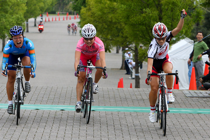 FRクリテリウム ゴールポイントは森田正美（チームブリヂストン・アンカーFR）が取って総合優勝