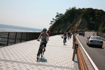 稲村ケ崎の景色はぜひ走ってみて感じて