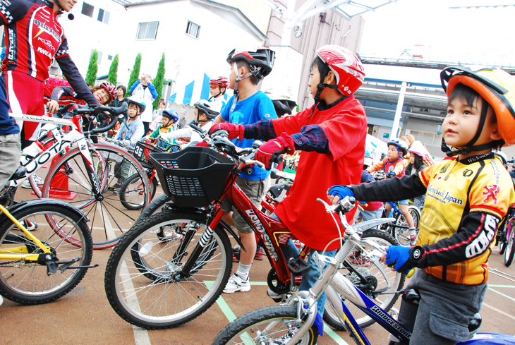 楽しみながら子どもが自転車を学べるウィーラースクール