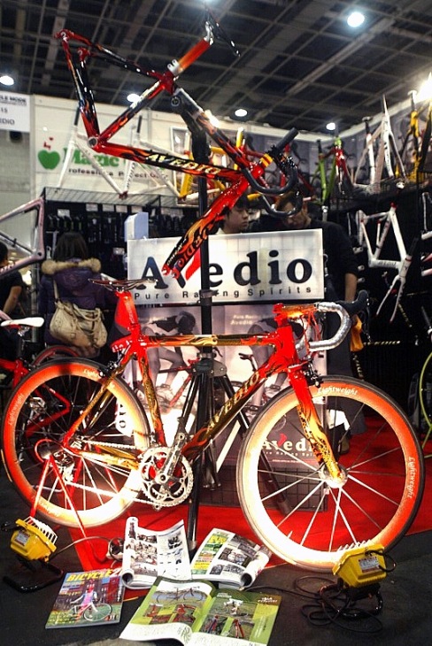 エヴァディオのペイントバイクは国宝級の美しさ