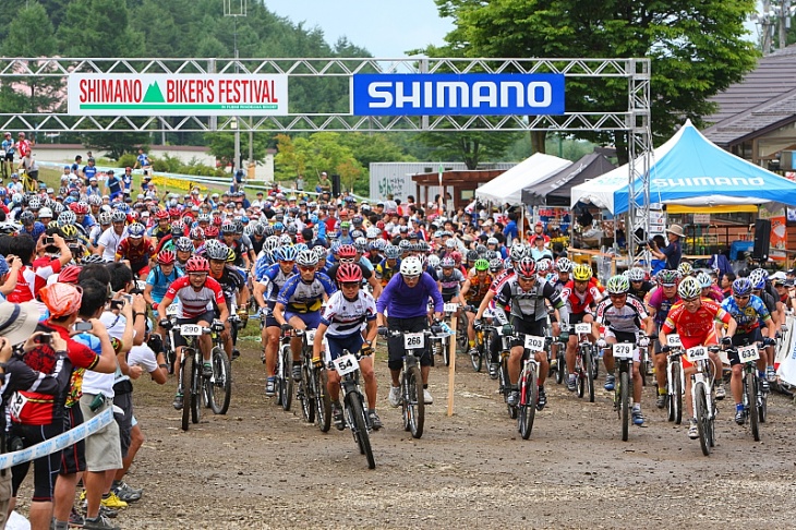 シマノ・バイカーズフェスティバルが開催されるゲレンデは2日間のバイクのお祭りだ