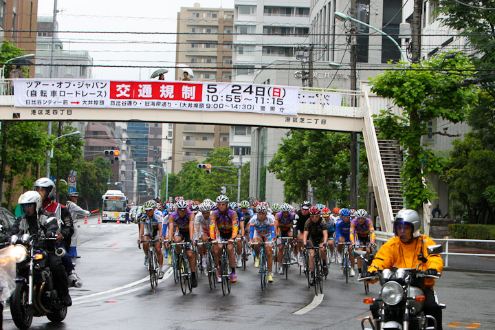 東京のど真ん中を経由して大井埠頭へ