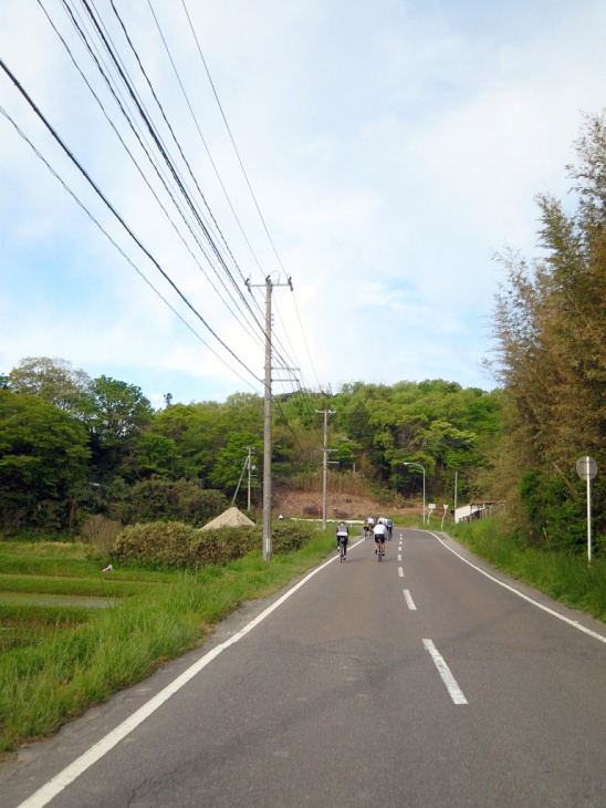 長閑な農道を抜けていきます