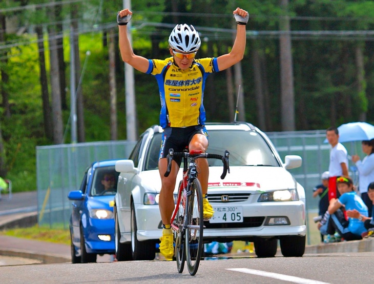 100km以上を逃げ、ラスト30kmは独走して勝利の内間