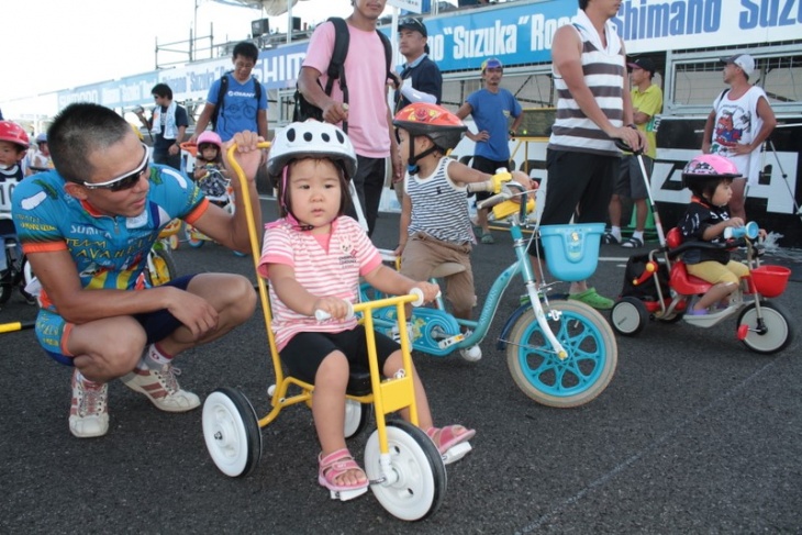 カワイイ姿にお父さんお母さんは大興奮！