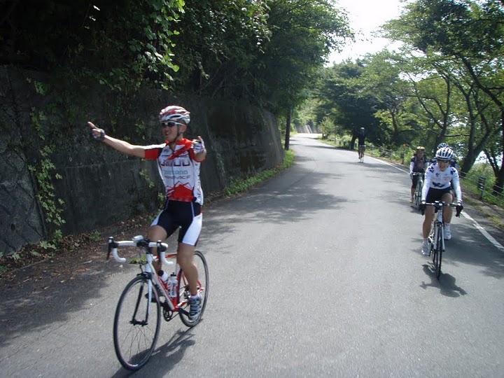 2010加東ロードレース西谷のガッツポーズ