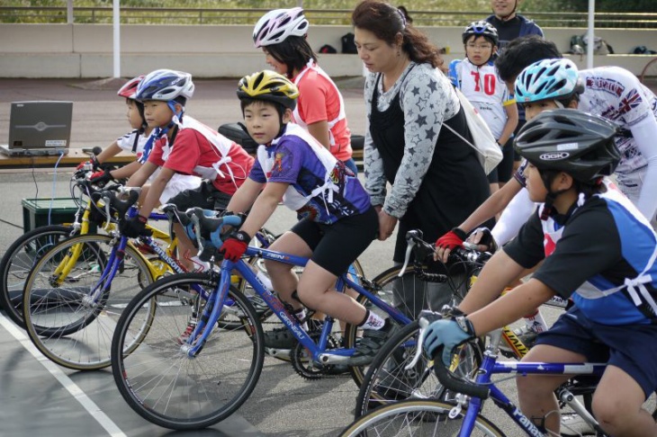 親子で楽しめるのも、この大会の特徴だ