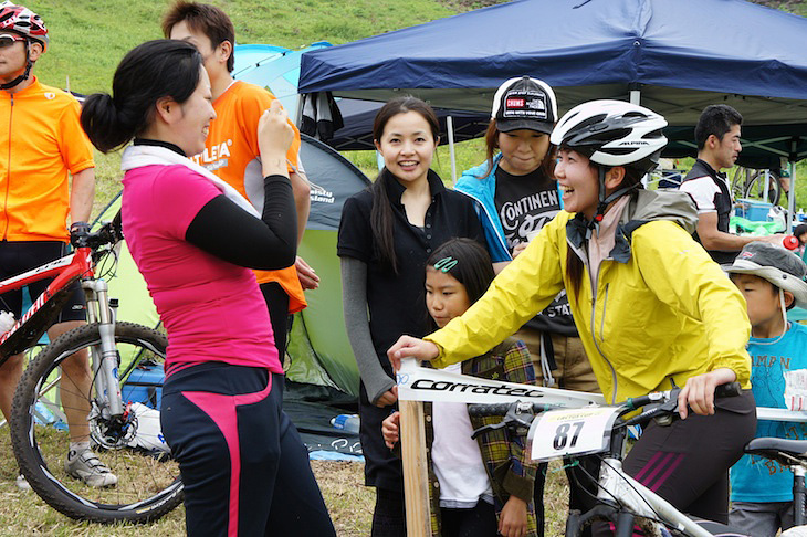 女性チームも楽しく耐久レースを楽しんだ