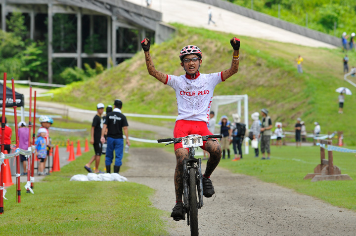 中学1年生優勝　大町健斗