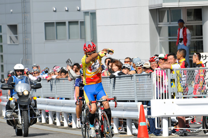 C3H優勝　大前治久（超カルレーシング）