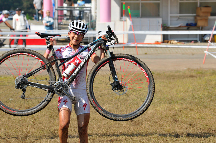 エリート女子優勝　片山梨絵（SPECIALIZED）