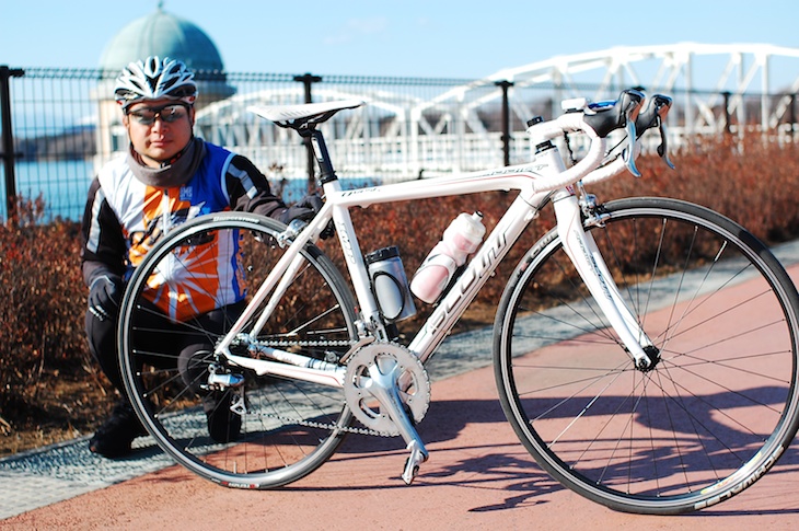 「この自転車も軽くて好きなんですけど、長く乗るならアンカーの方が好きです」