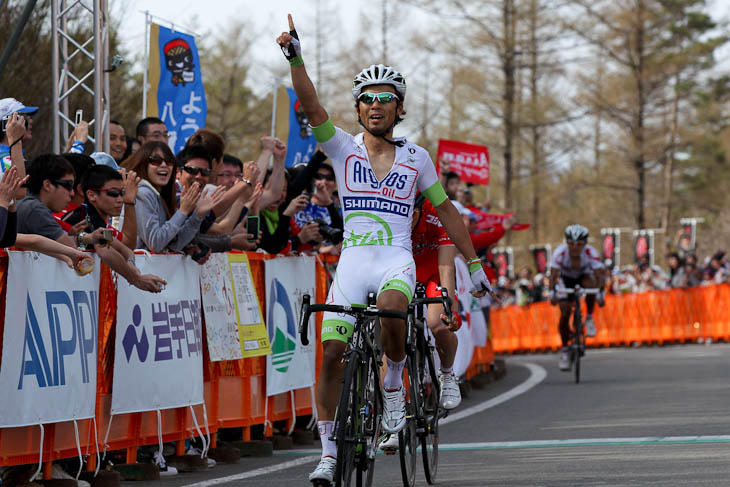 2012年の全日本選手権で勝利した土井雪広（当時アルゴス・シマノ）