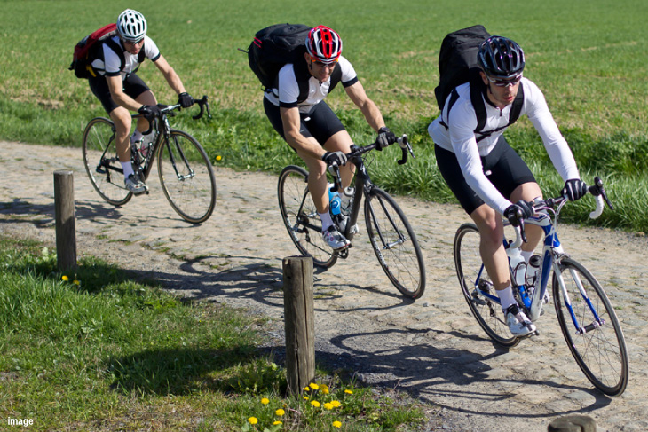 会場となるHakuba47を目指すBrevet de ROUBAIX（イメージ）