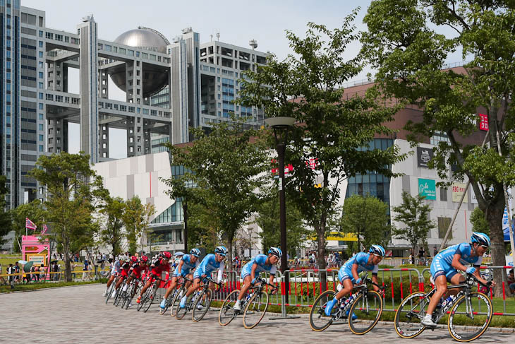 フジテレビやダイバーシティーを背に、開催される湾岸サイクルフェスティバル