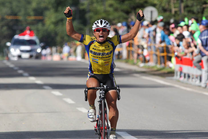 2010年ツール・ド・北海道第3ステージ優勝の山本元喜。大学生で初