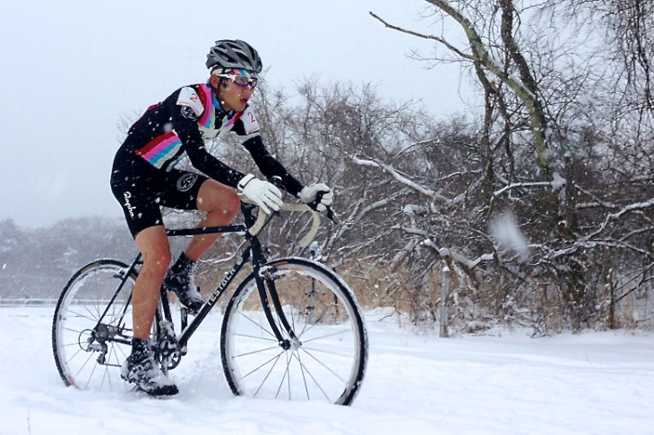 カテゴリー2で独走勝利を飾った小俣雄風太（八ヶ岳CYCLOCROSS CLUB）