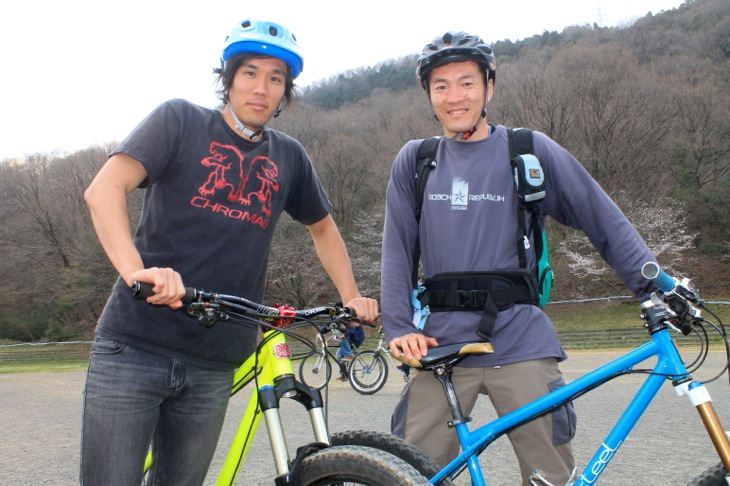 「Trail Cutter」の名取将さん（右）と西脇仁哉さん