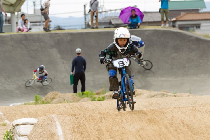 BMX 歴 6 ヶ月、3 ヶ月、2 ヶ月の 3 カテゴリーに分類されたビギナークラスも開催