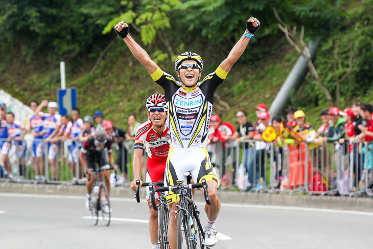 阿部嵩之（チーム右京）が優勝