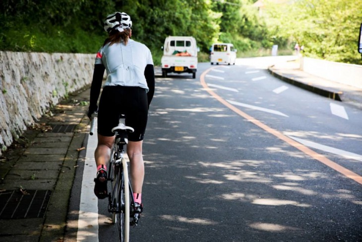 気温は上がり続けるが、木陰は快適だ