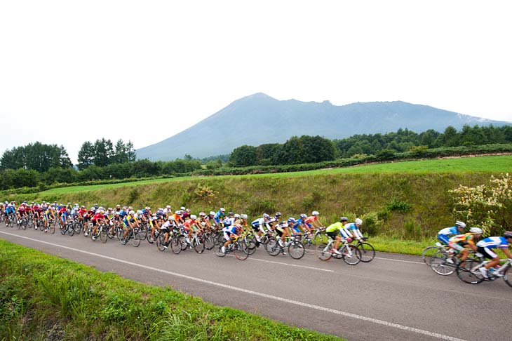 第3ステージ男子　この日は曇りながら岩手山が姿を見せた