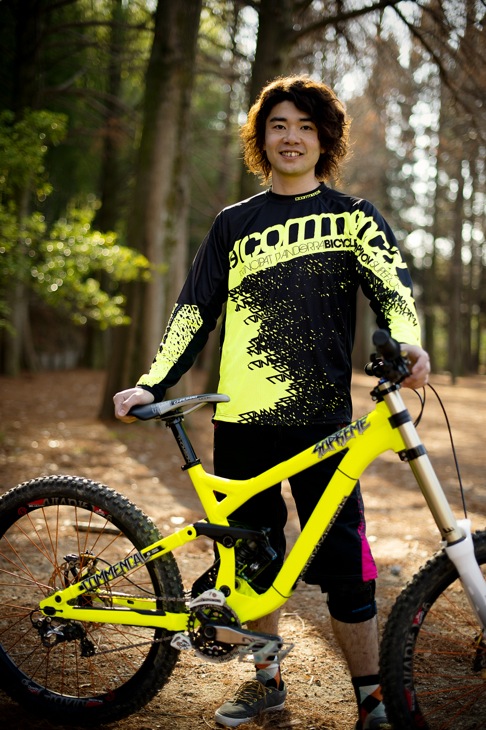 阿藤寛（COMMENCAL / Topknot）