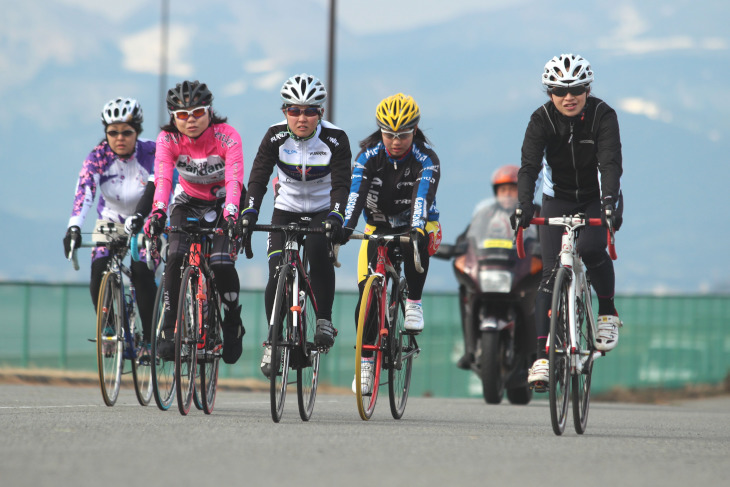 ローカルレースながら女子のレースも開催される