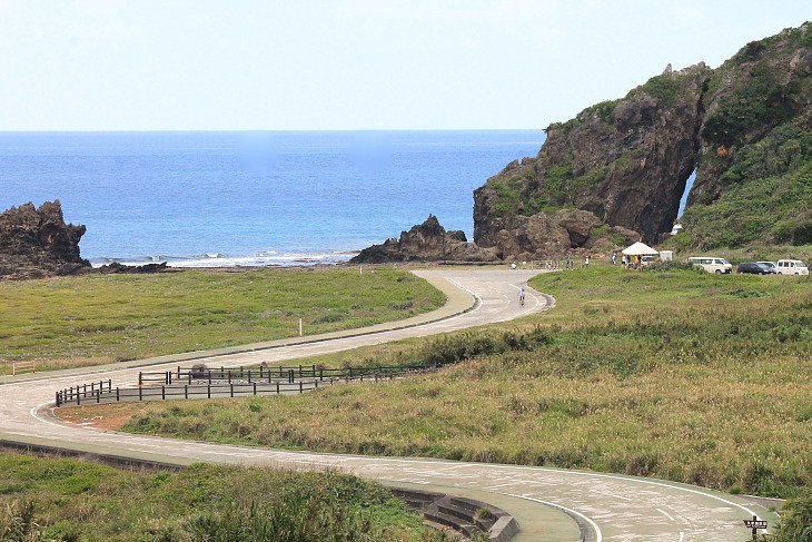 シュガーライド久米島のアイコンである景勝地、ミーフガー