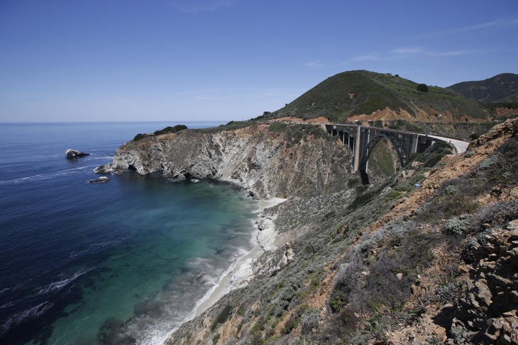 カリフォルニア州沿岸を南下するプロトン