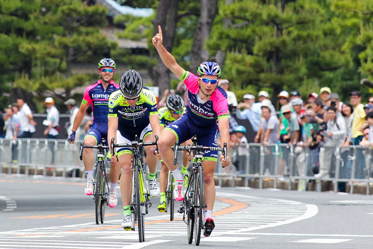 堺国際クリテリウム　ニッコロ・ボニファジオ（ランプレ・メリダ）が優勝