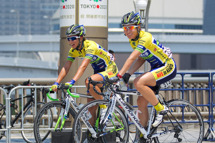 女子　上野みなみと塚越さくら（JBCF J-Feminin、鹿屋体育大院）は実業団登録して参戦