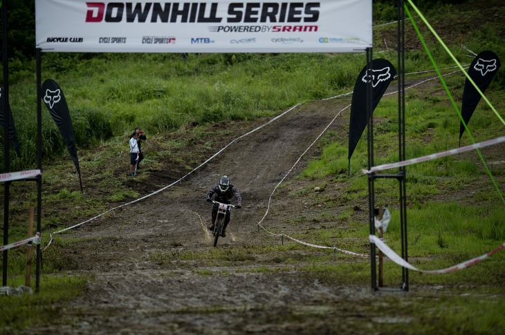 Jシリーズと遜色のないメンバーで激戦となった男子エリートを制したのは安達靖（DIRTFREAK/SARACEN）