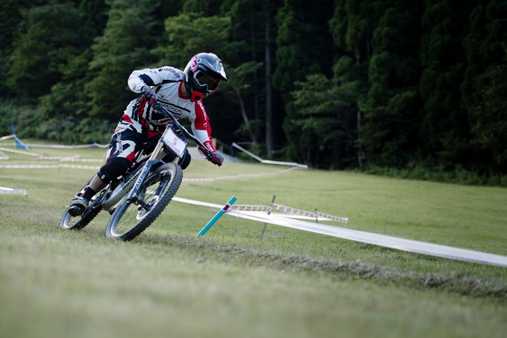 エリート男子優勝の清水一輝（MADISON SARACEN）。世界選手権から帰国して間もないレースを制した。