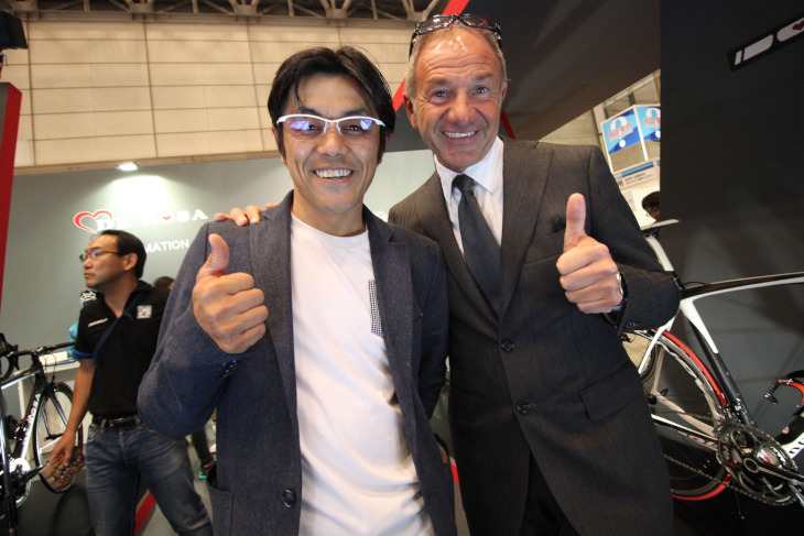 宮澤崇史（NIPPO・デローザ）とクリスティアーノ・デローザ氏