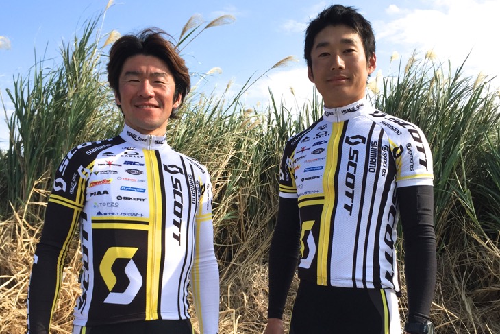 新メンバー山田を迎え2名体制となった2015年度のチームスコット