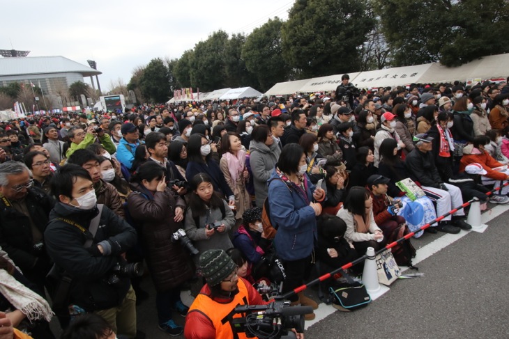 ステージイベントにも大勢の観客が訪れた