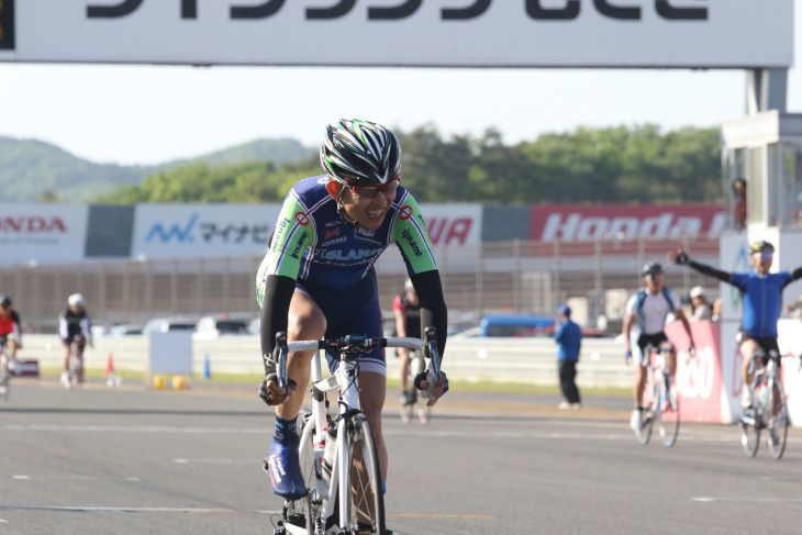 7時間の部ソロは高橋誠選手（イナーメ信濃山形）が制した