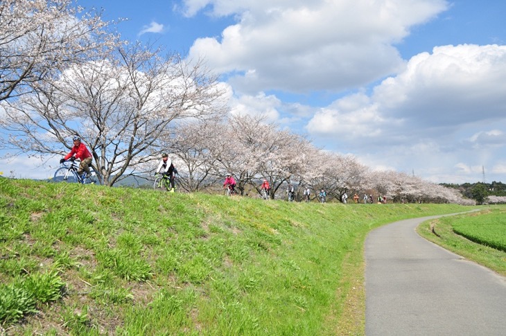 三重県の丸の内朝大学 地域プロデューサーが提唱する 「結(ゆい)ポタリング」のイメージ