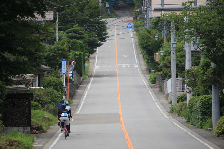 西湖へと向かう登りが現れる