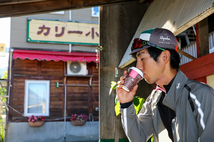 ニセコカリー小屋では自家焙煎コーヒーのテイクアウトが楽しめる