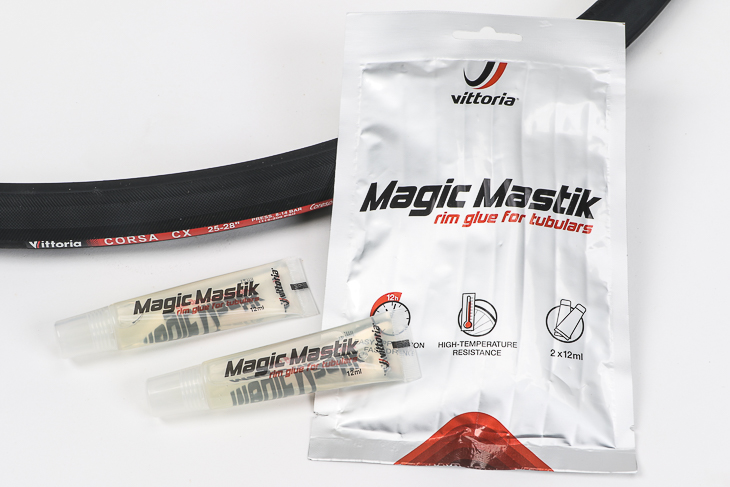 ヴィットリアMagic Mastik