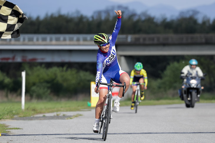 女子　1年生の岡本二菜（日本体育大）が優勝