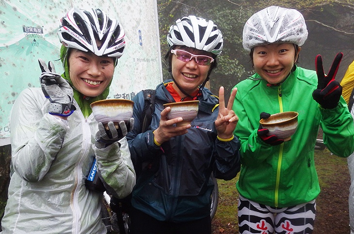 松野町ご当地の伝統に触れることができる。まさかのフィードで心和む茶道タイム！