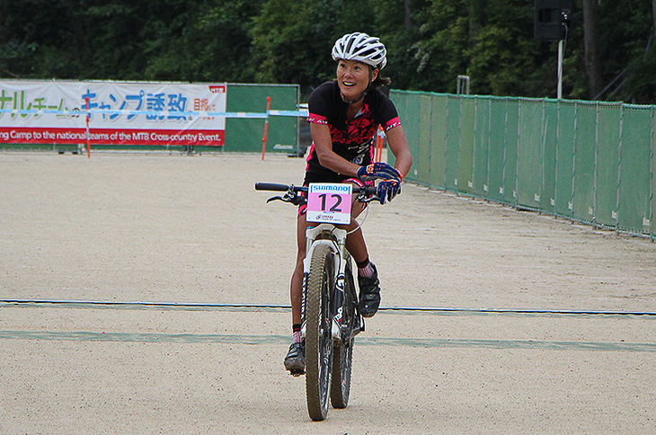 2位にはエクステラアスリートでもあるケリー美枝子が入った