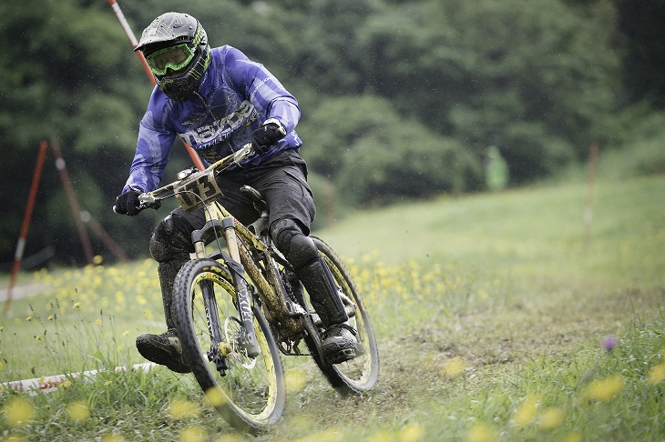 ファーストタイマークラスを制した植月真一郎（マツダトライアスロンクラブMTB部）