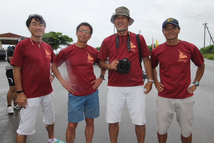 大会を支えるスタッフたち。右端はストロングマン優勝者・宮塚英也さんだ